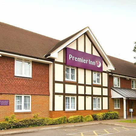 Premier Inn London Gatwick Airport East 크롤리 외부 사진