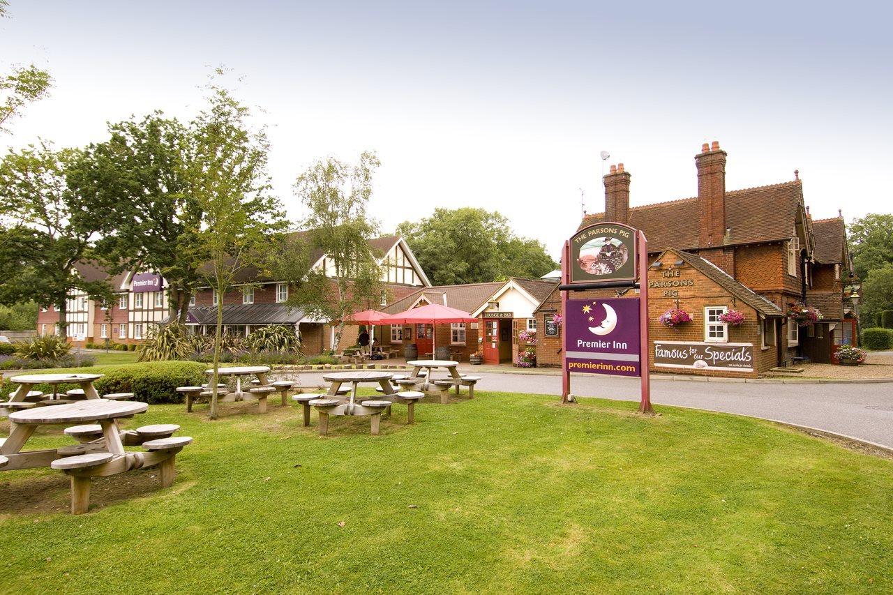 Premier Inn London Gatwick Airport East 크롤리 외부 사진